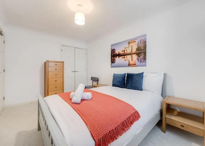 Chic High Barbican Apt - Heart Of London